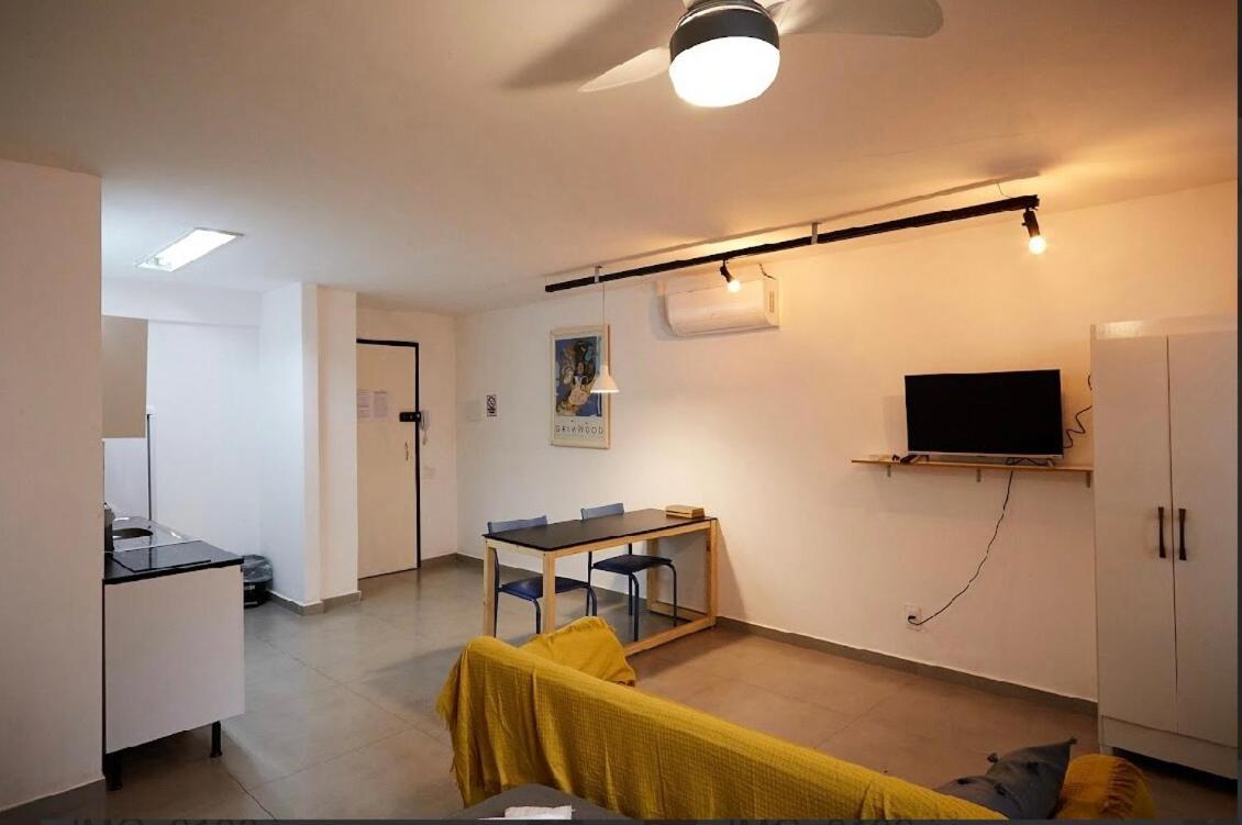 12 Com Arcondicionado, Savassi, Cozinha Completa, Vaga, Skema School Apartment *