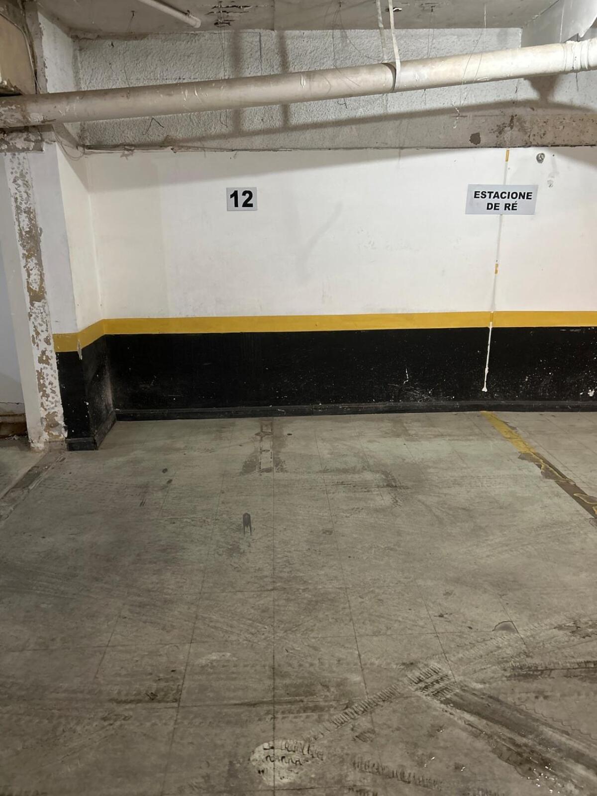 12 Com Arcondicionado, Savassi, Cozinha Completa, Vaga, Skema School Belo Horizonte